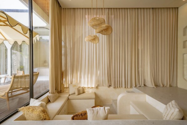 Villa, 3 Bedrooms, Pool View | Living area | 43-inch Smart TV with digital channels - Casa Coco Pererenan (Canggu)