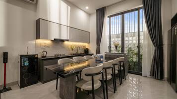 Fridge, stovetop, cookware/dishes/utensils