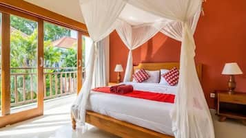 مكتب ومساحة عمل للكمبيوتر المحمول وواي فاي مجانًا