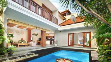 Deluxe-Villa, eigener Pool | Schreibtisch, laptopgeeigneter Arbeitsplatz, kostenloses WLAN