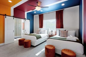 Room - Contour - Sparkling Pool - Mins to Phoenician Golf (Phoenix)