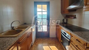Coffee/tea maker, microwave, dishwasher, cookware/dishes/utensils - Daisy's House, Calonge - Costa Brava (Calonge)