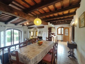 Dining - Casa Monica-Calonge-Imisa Costa Brava (Calonge i Sant Antoni)