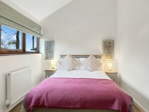 Iron/ironing board, Internet, bed sheets