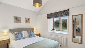 Iron/ironing board, Internet, bed sheets