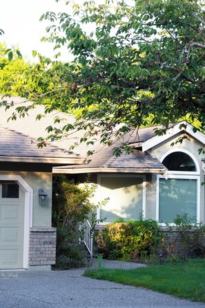 Exterior detail - The Langley Courtyard Home | 2BR, 2BA for 6 Guests (Langley)