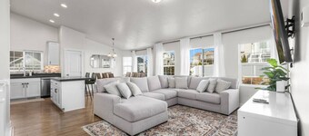 Wasatch Ridge Retreat | Central | Fenced Backyard