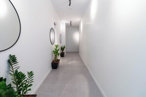 Hallway - Opera Living by Housy (Medellín)