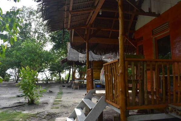 Standard Bungalow, Beach View | Terrace/patio - Bosolu Surf Camp (Malakopa)