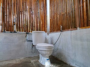 Standard Bungalow, Beach View | Bathroom - Bosolu Surf Camp (Malakopa)