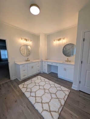 Interior - Cozy Modern Retreat in Douglasville (Douglasville)
