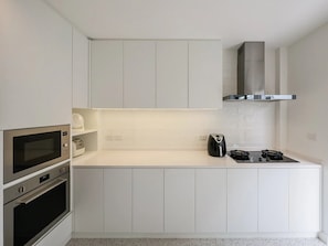 Espresso maker, coffee/tea maker, electric kettle, high chair - 5 min to Hoan Kiem Lake-Old Quarter (Hoan Kiem)