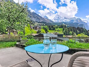 Outdoor dining - Chalet Graf Apt 1 by Interhome (Wengen)