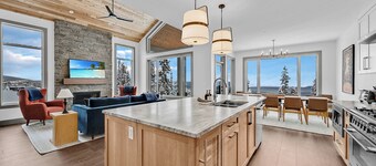 Western Star Chalet Ski In Out w Mtn View