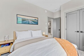 Individually decorated, individually furnished, iron/ironing board - Western Star Chalet Ski In Out w Mtn View (Beaverdell)