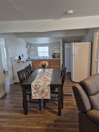 Cozy 2-bedroom house in Bismarck close to downtown