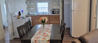 Cozy 2-bedroom house in Bismarck close to downtown