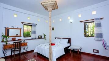 Deluxe House, Balcony, Mountain View