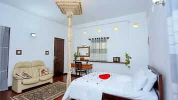 Casa Deluxe, balcón, vista a la montaña | Tabla de planchar con plancha