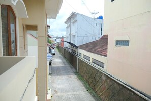 Exterior - New Amandani House (Depok)