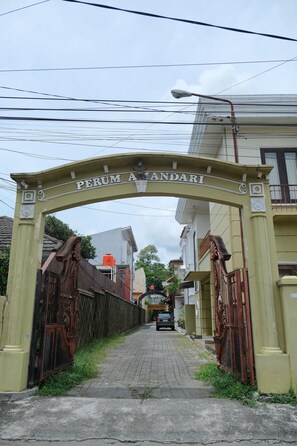 Bagian depan properti