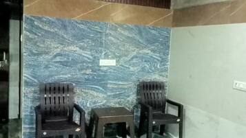 Deluxe Room | Rollaway beds, free WiFi, bed sheets