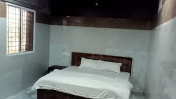 أسرّة قابلة للطي وواي فاي مجانًا وملاءات أسرّة