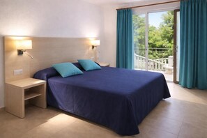 Unclassified image, 4 of 10, button