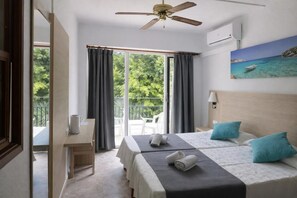 Unclassified image, 2 of 10, button