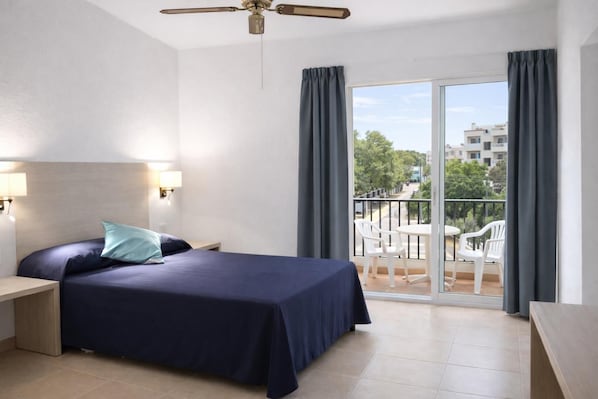 Unclassified image, 1 of 9, button