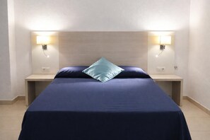 Unclassified image, 3 of 9, button