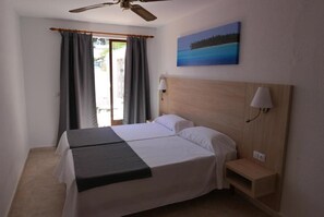 واي فاي مجانًا وملاءات أسرّة