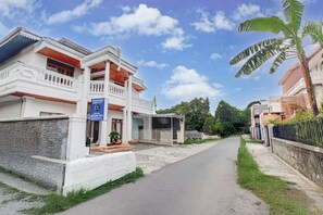 Front of property - Hotel O near Lapangan Besar Mandala  (Yogyakarta)