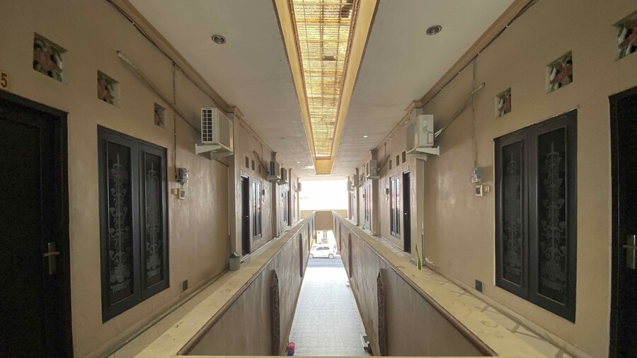 Hotel O near Lapangan Besar Mandala