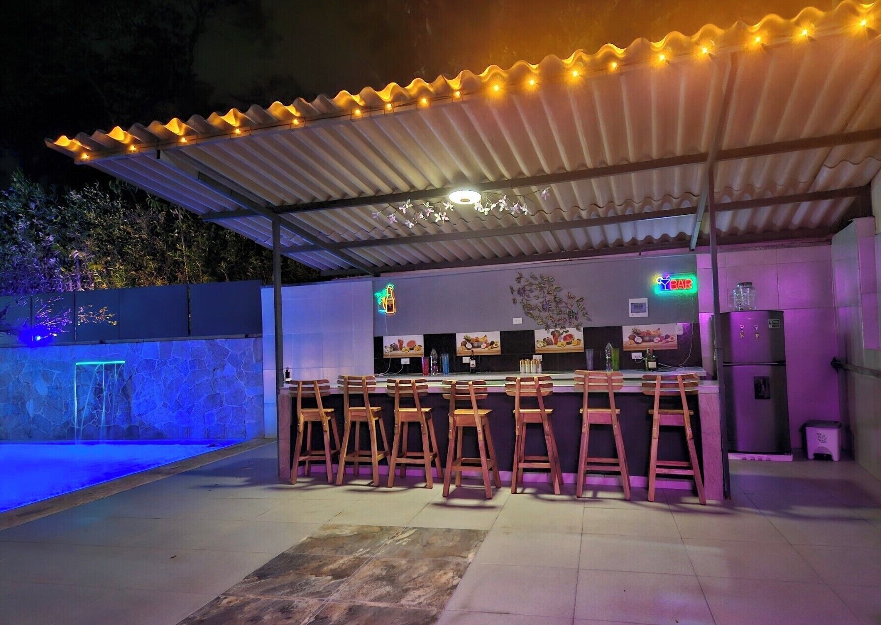 Bar (en la propiedad)