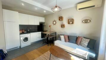 Apartment | Living room