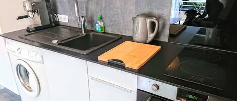 Appartement | Cuisine privée | Produits de nettoyage