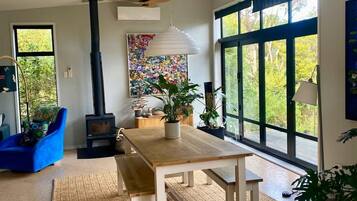 Exclusive House, 3 Bedrooms, Mountain View | Living area | Flat-screen TV
