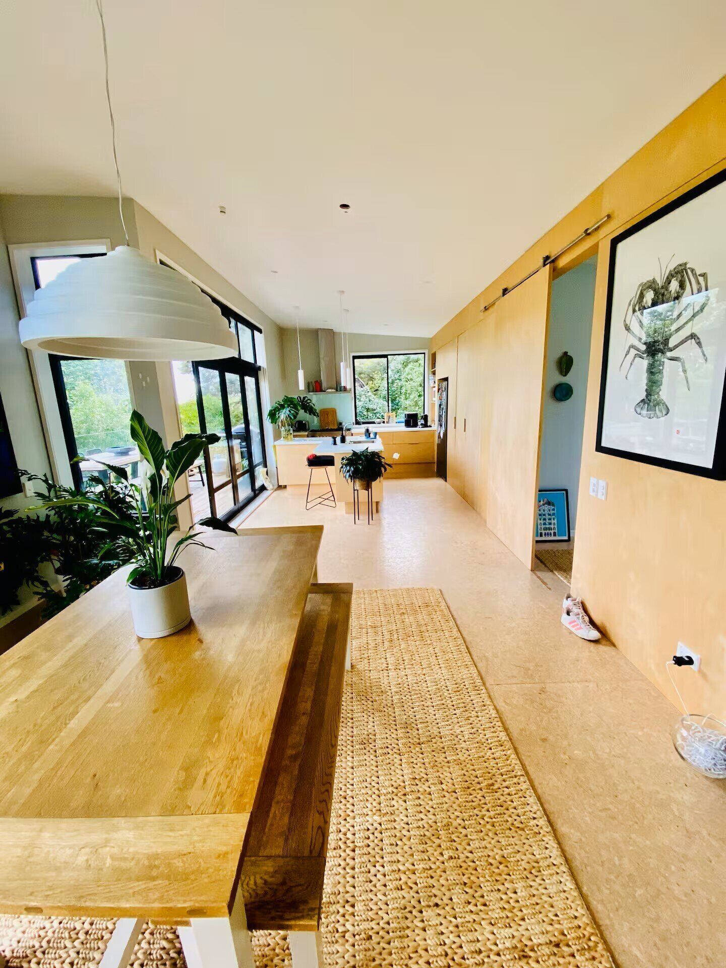 Exclusive House, 3 Bedrooms, Mountain View | Living area | Flat-screen TV