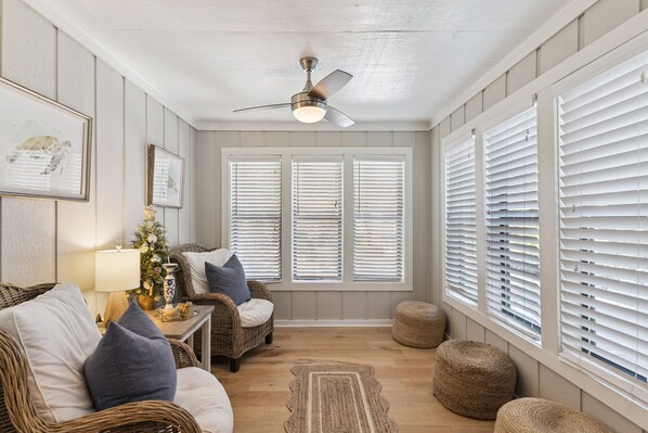 Smart TV - Pool, Pet Friendly, and Pickle Ball Courts at Island Retreat (Saint Simons Island)