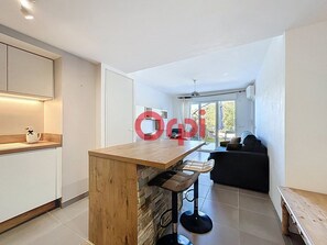 Interior - Apartment in a residence with swimming pool (SAINTE MAXIME)