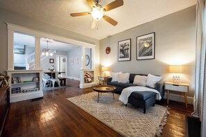 Family House, Balcony | Living room - Spacious Duplex for 14 in Downtown (Indianapolis)