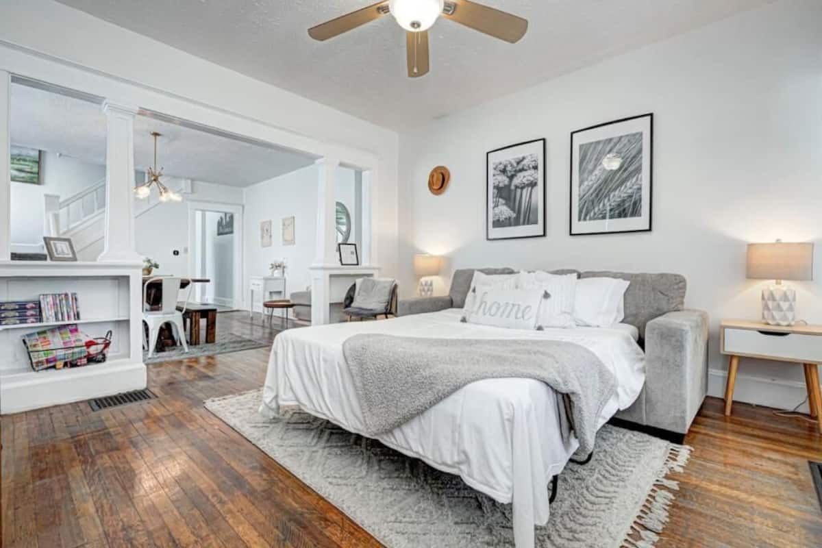 Rumah Keluarga, balkon | Tirai kedap cahaya, setrika/meja setrika, dan Wi-Fi gratis