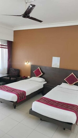 Deluxe Room - Hotel Palika (Hassan)