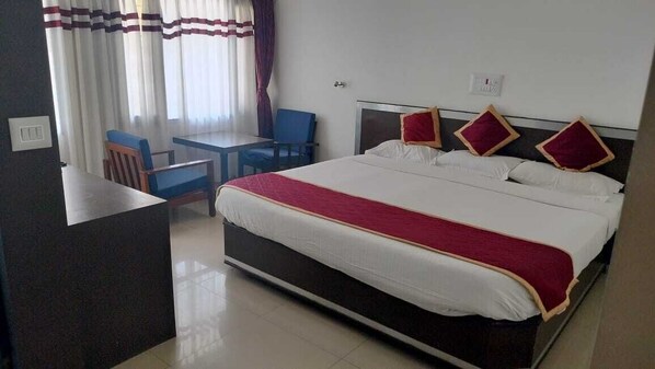 Triple Room - Hotel Palika (Hassan)
