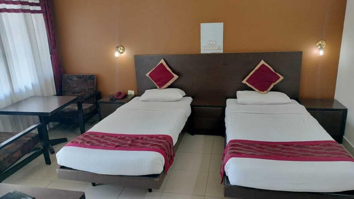 华丽客房 | 折叠床/加床（额外收费）、床单