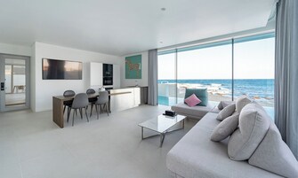 B101(PREMIER SUITE) | Free WiFi