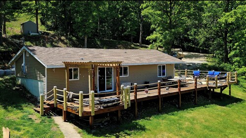 Lake, Sxs, Deck,Hot Tub,Dock, Kayaks,Paddle Boards, Jet Ski, & or Boat Rentals
