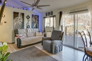 Smart-TV, videospill, DVD-spiller og bøker