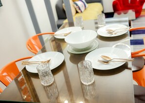 In-room dining - Clark Stays Yellow (Mabalacat City)